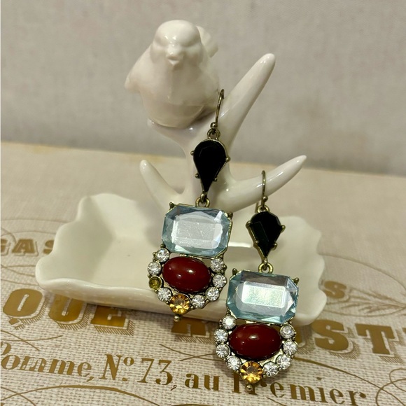 🌟BUY 1 GET 1 FREE🌟 Glamorous drop earrings *Stone Missing* - Picture 4 of 6
